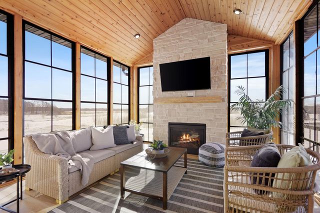 2746 154th Lane NE, Ham Lake, MN 55304