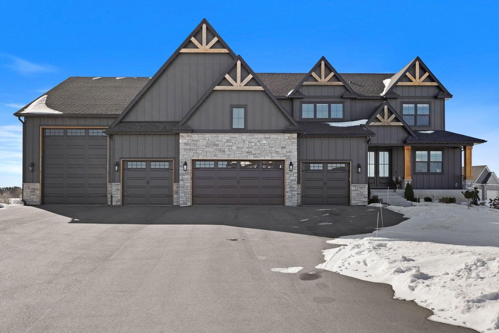 2746 154th Lane NE, Ham Lake, MN 55304