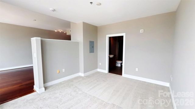 333 Trade Street 1705, Charlotte, NC 28202
