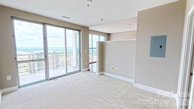 333 Trade Street 1705, Charlotte, NC 28202