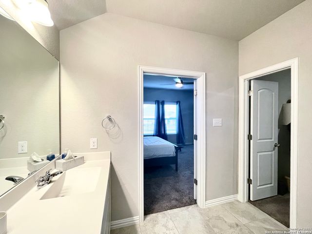 1212 LOMA RNCH, New Braunfels, TX 78132