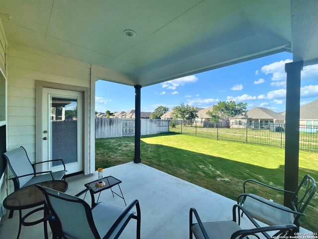 1212 LOMA RNCH, New Braunfels, TX 78132
