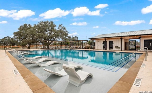 1212 LOMA RNCH, New Braunfels, TX 78132