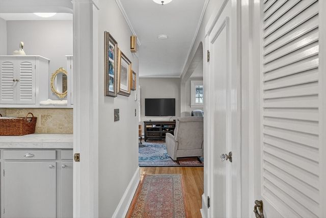 40 School St, Dartmouth, MA 02748