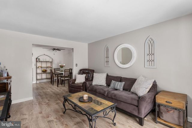 1306 SILVER CT, Hamilton, NJ 08690