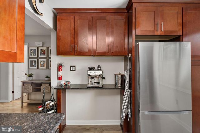 1306 SILVER CT, Hamilton, NJ 08690