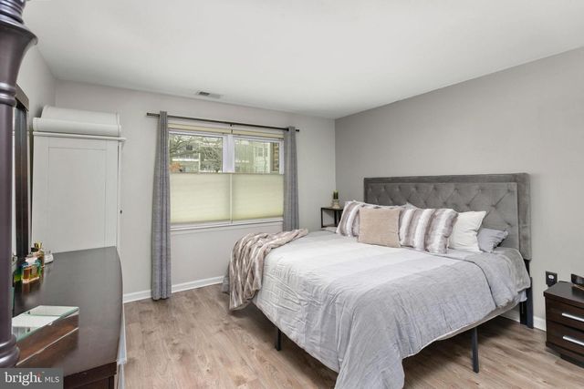 1306 SILVER CT, Hamilton, NJ 08690