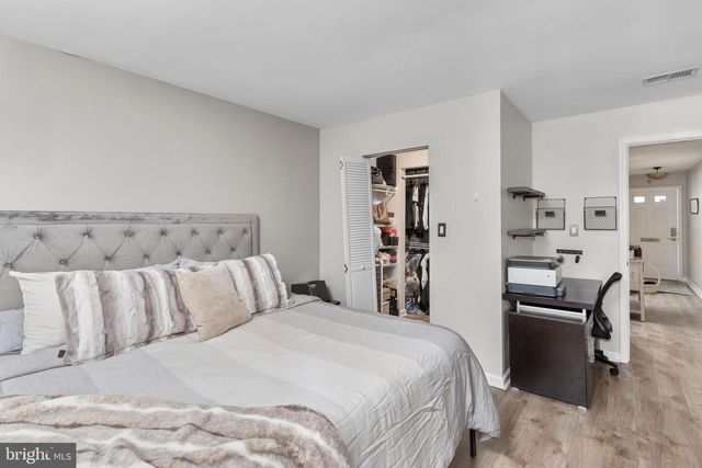 1306 SILVER CT, Hamilton, NJ 08690