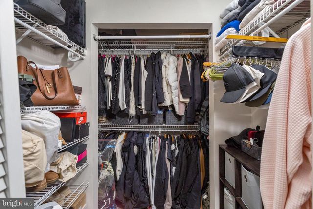 1306 SILVER CT, Hamilton, NJ 08690