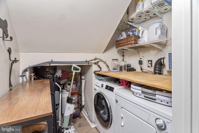 1306 SILVER CT, Hamilton, NJ 08690