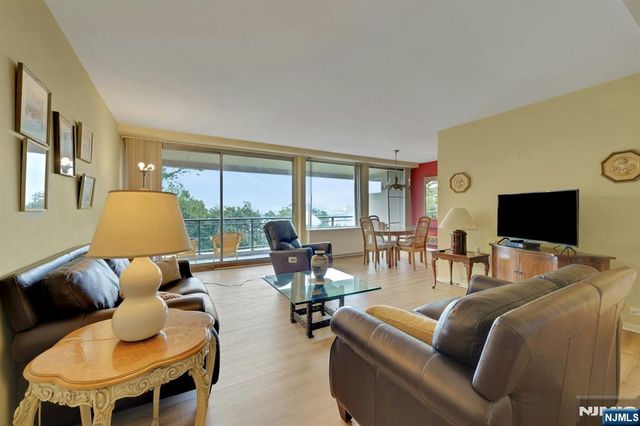 1 Horizon Road 408, Fort Lee, NJ 07024