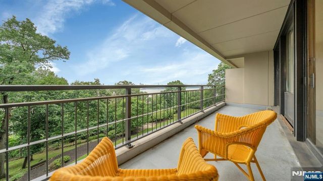 1 Horizon Road 408, Fort Lee, NJ 07024