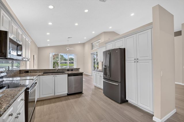 11164 Kapalua Way, Boynton Beach, FL 33437