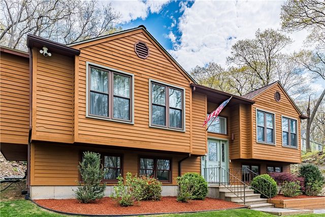 77 Lippitt Avenue, Cumberland, RI 02864
