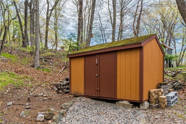 77 Lippitt Avenue, Cumberland, RI 02864