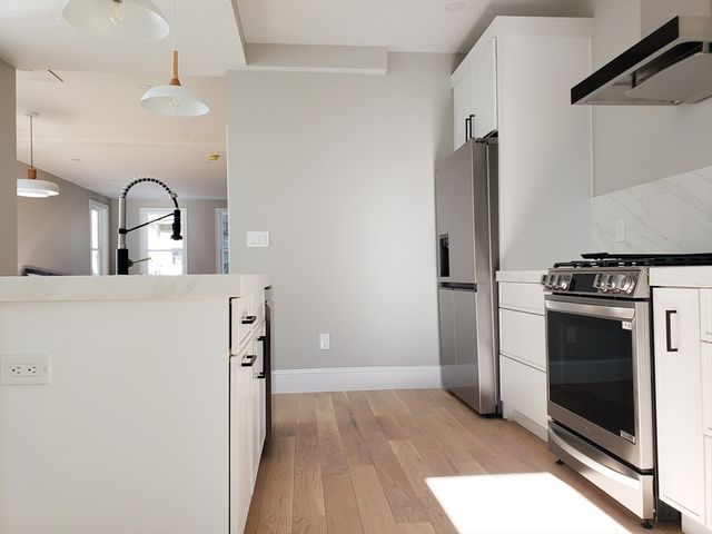 97 Trenton 1, Boston, MA 02128