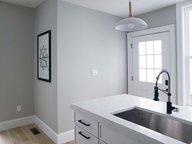 97 Trenton 1, Boston, MA 02128