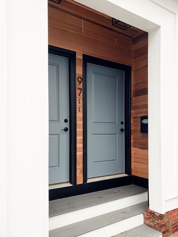 97 Trenton 1, Boston, MA 02128