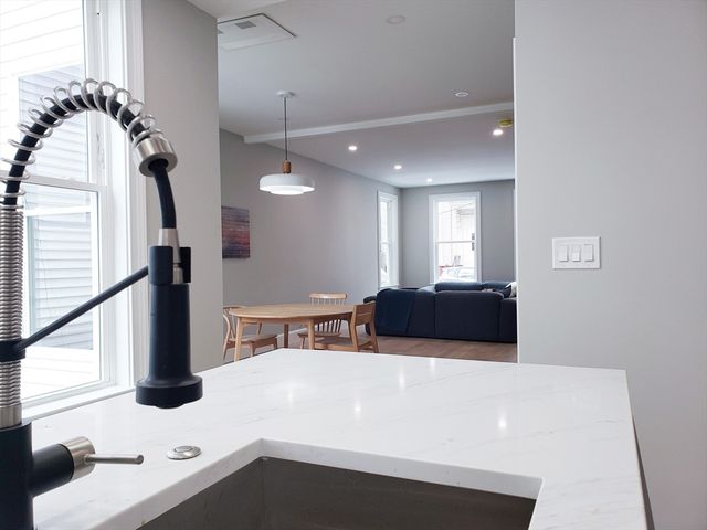 97 Trenton 1, Boston, MA 02128