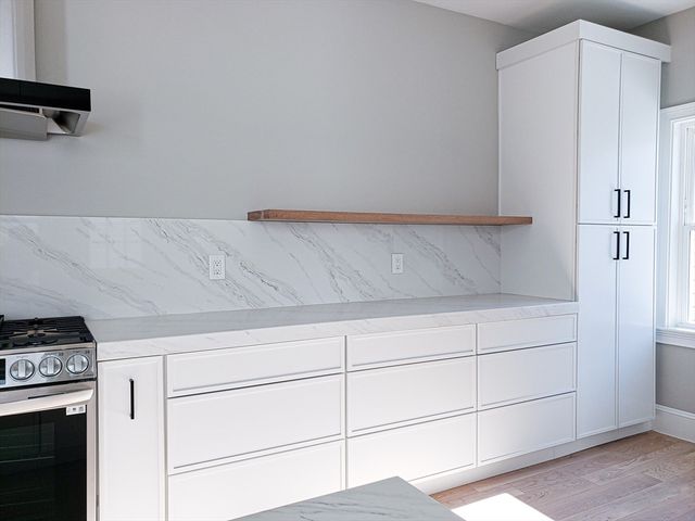 97 Trenton 1, Boston, MA 02128