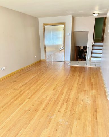 3826 W 83rd Street, Chicago, IL 60652