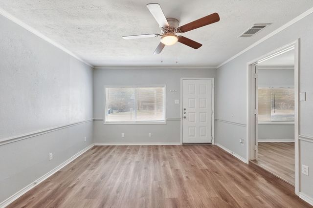 110 N Redford Lane, White Settlement, TX 76108