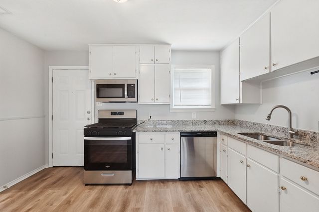 110 N Redford Lane, White Settlement, TX 76108