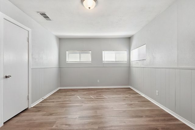 110 N Redford Lane, White Settlement, TX 76108