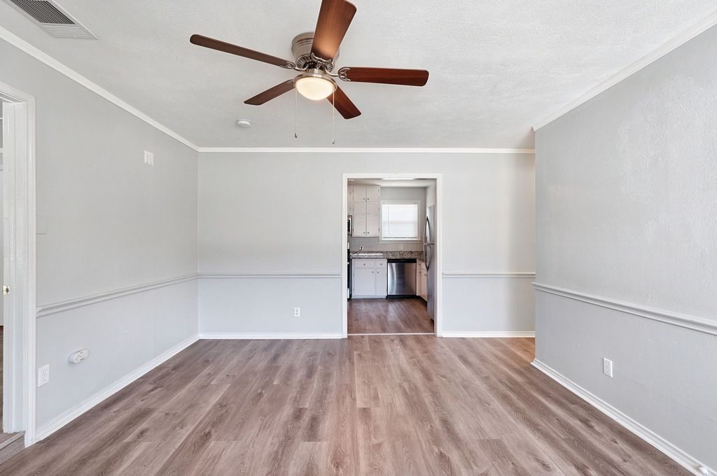 110 N Redford Lane, White Settlement, TX 76108 — photo 4