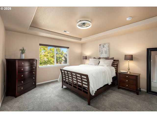 3504 Se PINEWOOD Ave, Hillsboro, OR 97123