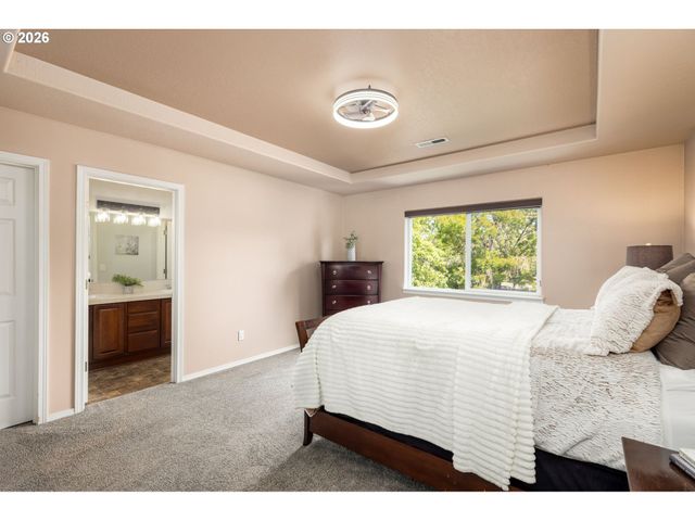3504 Se PINEWOOD Ave, Hillsboro, OR 97123