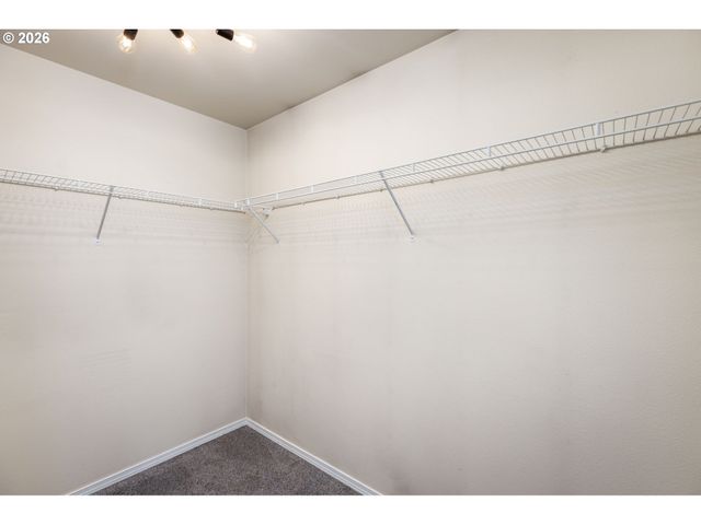 3504 Se PINEWOOD Ave, Hillsboro, OR 97123