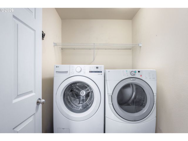 3504 Se PINEWOOD Ave, Hillsboro, OR 97123