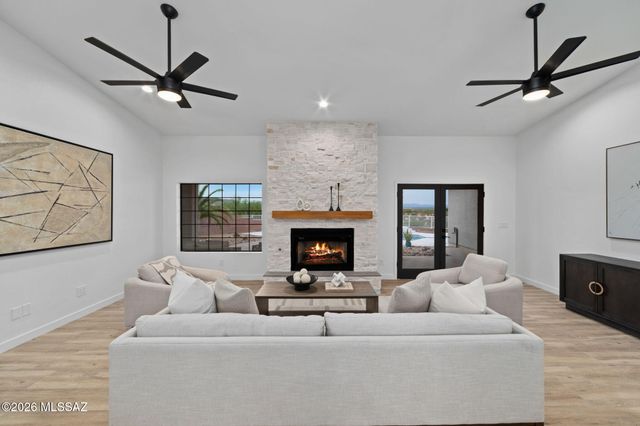 10530 E Escalante Road, Tucson, AZ 85730
