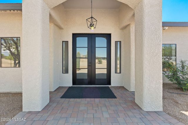 10530 E Escalante Road, Tucson, AZ 85730