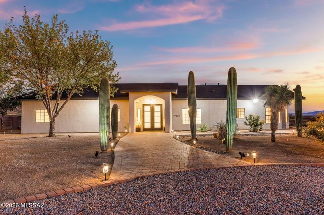 10530 E Escalante Road, Tucson, AZ 85730
