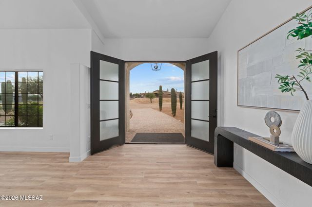 10530 E Escalante Road, Tucson, AZ 85730