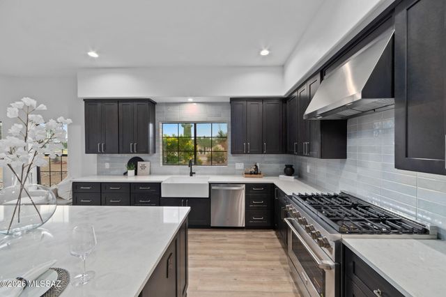 10530 E Escalante Road, Tucson, AZ 85730