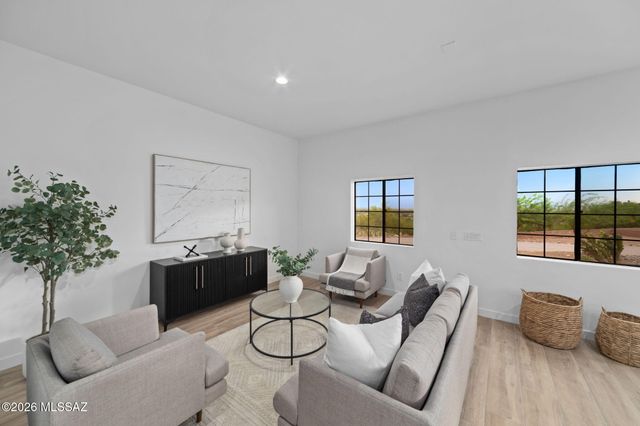 10530 E Escalante Road, Tucson, AZ 85730