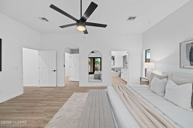 10530 E Escalante Road, Tucson, AZ 85730