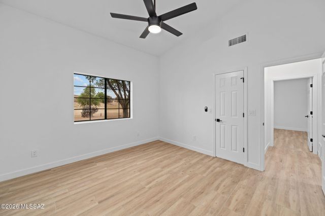 10530 E Escalante Road, Tucson, AZ 85730