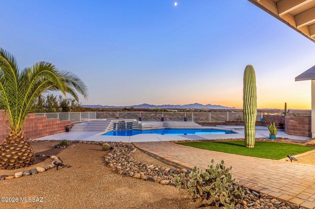 10530 E Escalante Road, Tucson, AZ 85730