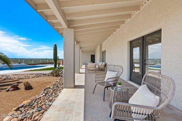 10530 E Escalante Road, Tucson, AZ 85730