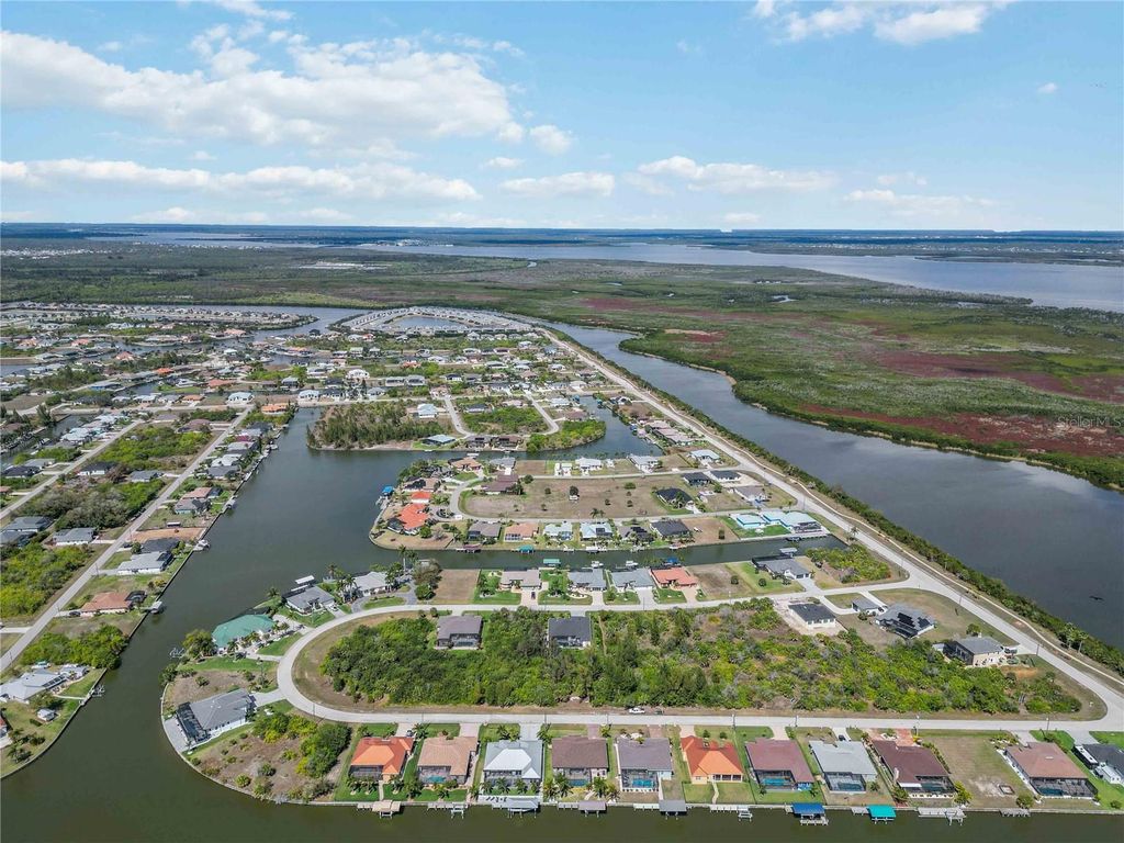 Image 12 of property listing at 15609 MELPORT CIRCLE, Port Charlotte, FL 33981