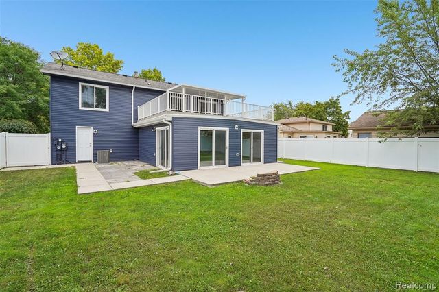 18923 Orleans Place, Woodhaven, MI 48183