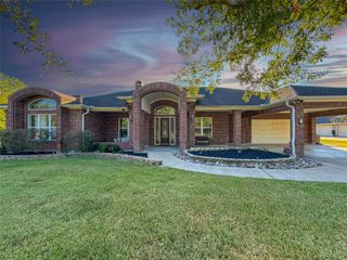 310 Rustic Lane, Friendswood, TX 77546
