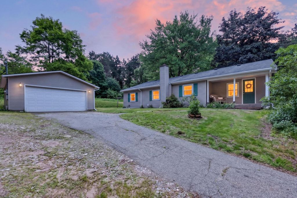 23750 N Uldriks Drive, Bedford Twp, MI 49017
