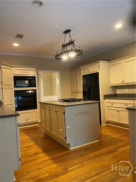 Image 8 of property listing at 112 Lake Tomacheechee Drive, Rincon, GA 31326