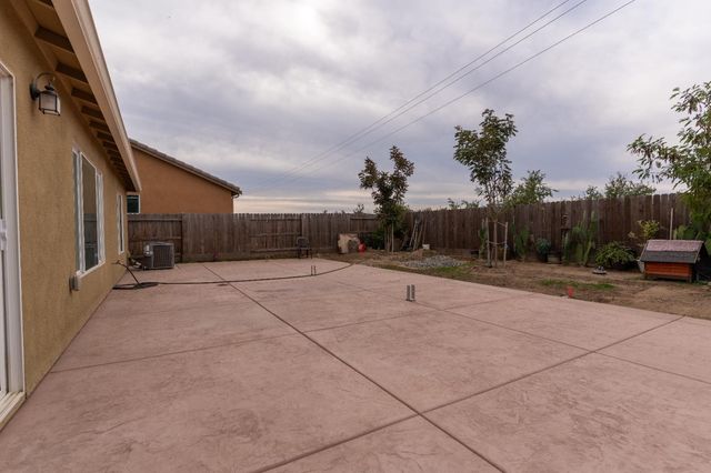 1558 Monte Vista Avenue, Madera, CA 93637