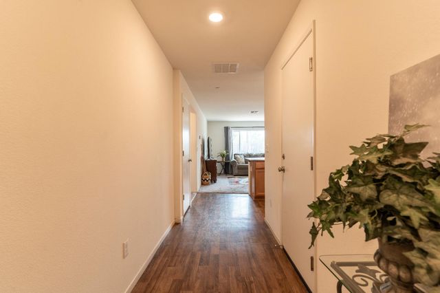 1558 Monte Vista Avenue, Madera, CA 93637